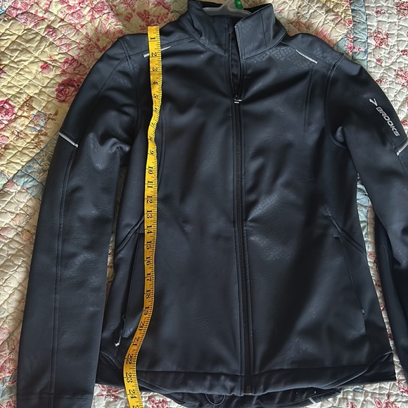Brooks | Running Jacket - Picture 9 of 9